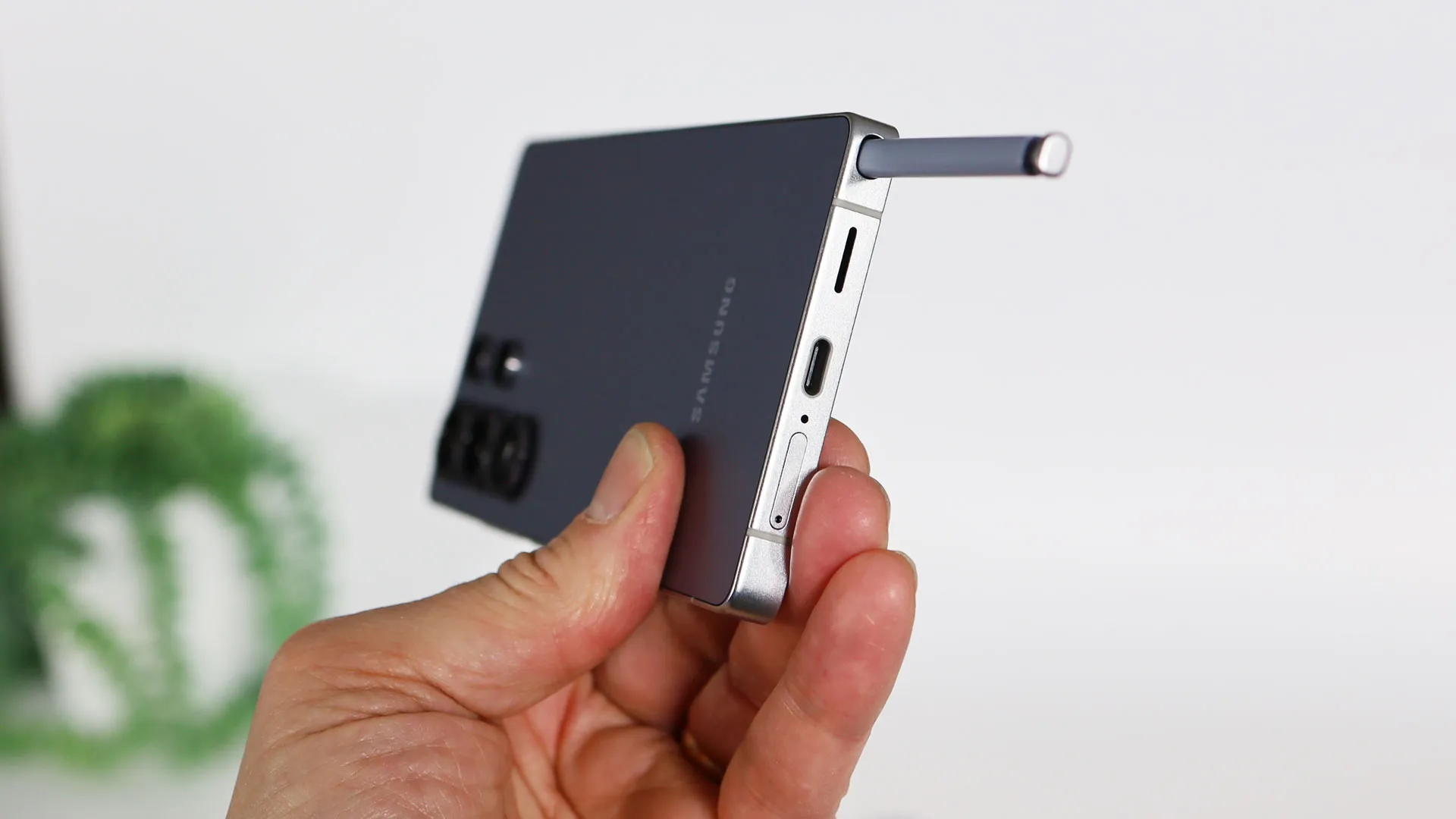 三星Galaxy S25 Ultra的S笔变化和定价混乱
