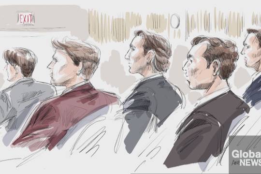 拉普拉普音乐节的参与者表示,他在嫌疑人试图逃离现场时抓住了他