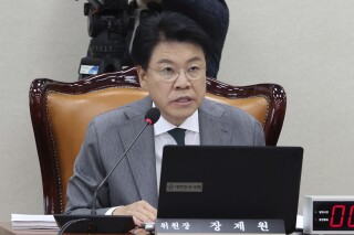 一名被控性侵的前韩国议员被发现死亡